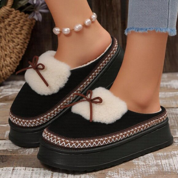 Black Casual Women's Thick Flat Suede Shearling Slippers - Picture 5 of 9